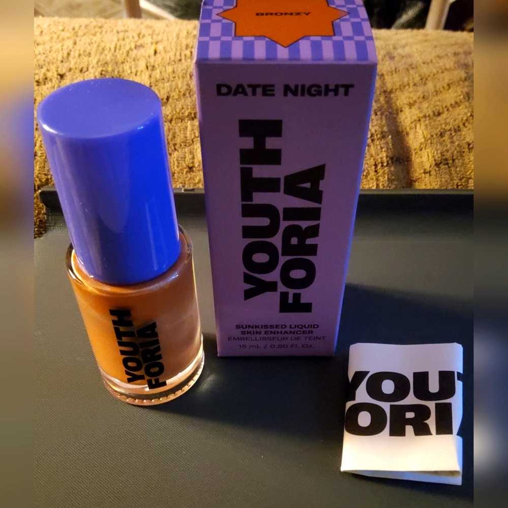 Youth Foria Sunkissed Skin Enhancer in Bronzy